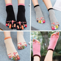 4 pairs of womens five-finger socks womens cotton invisible short tube cute cartoon toe boat Socks cotton autumn and winter