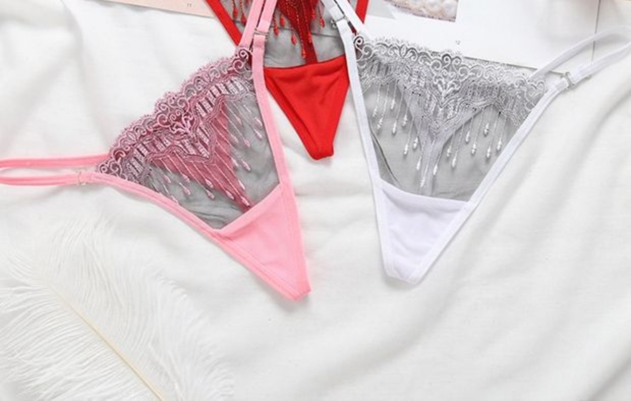 Sexy mỏng đai thêu trong suốt quần lót nữ nóng eo thấp không có dấu vết cám dỗ thong quần t nội y đẹp