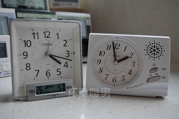 Japan spot spot West Tie City citizen alarm clock counter clock hand sweep second Non radio alarm clock