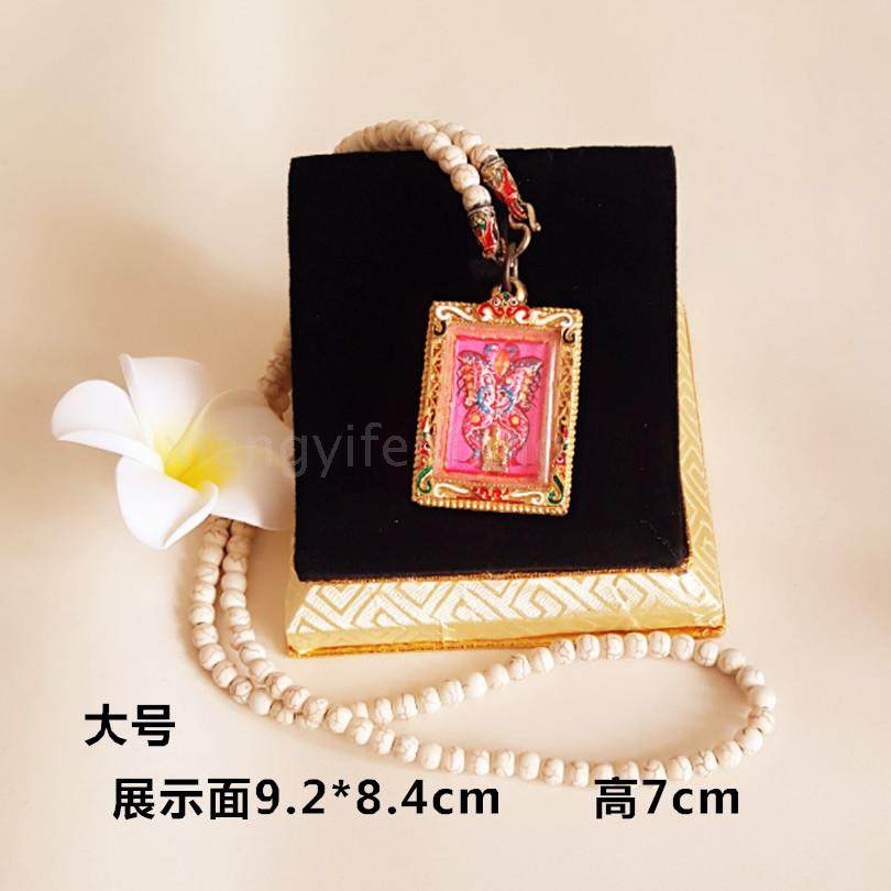 Thai Flemish brand wears the base of brand products for receiving dust and tableware