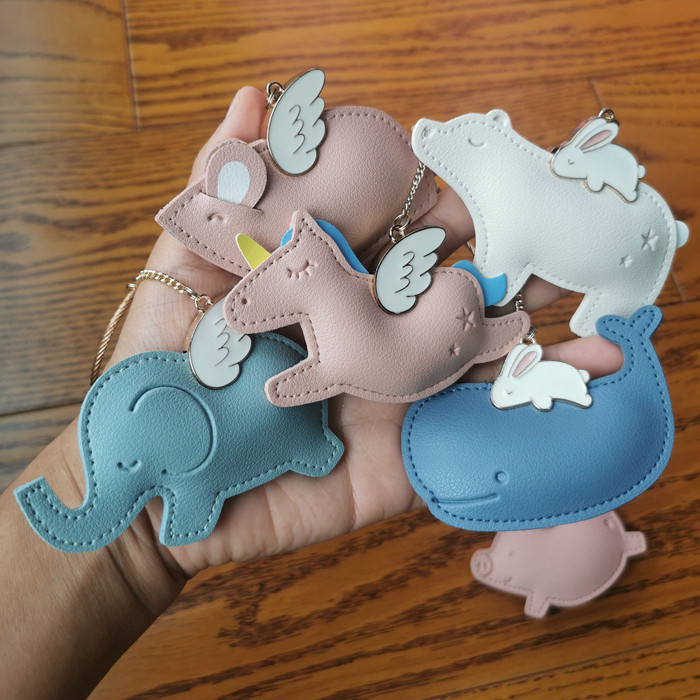 Personalized animal leather creative keychain pendant