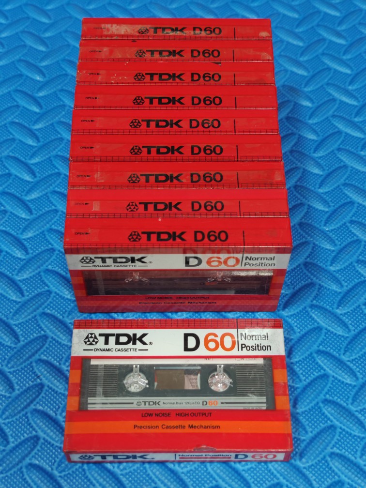 TDK D60 82 version Japanese production class with brand new undemolished blank tape card with cassette outer package with breakage-Taobao