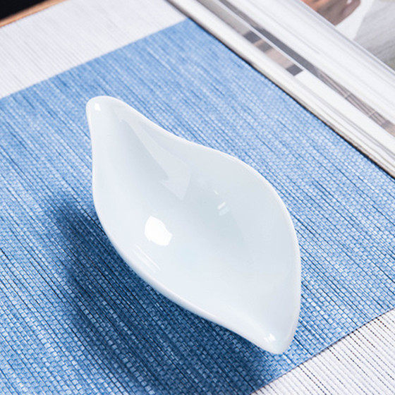 Raw ore Hutian kiln blue and white porcelain shadow blue glaze tea lotus tea ceremony tea tea spoon tea spoon tea set accessories