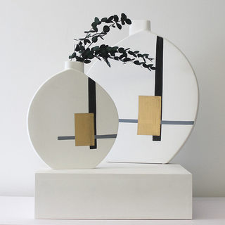 现代极简白色陶瓷摆件时尚扁鼓陶瓷花瓶软装摆设工艺品家居摆件