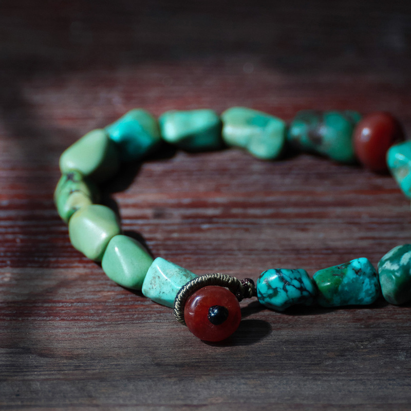 The Cover Is a Flower-Shaped Natural Turquoise Bead from a Century-Old Tree, Paired with a Thousand-Year-Old High-Quality Ancient Agate, Simple Style Bracelet