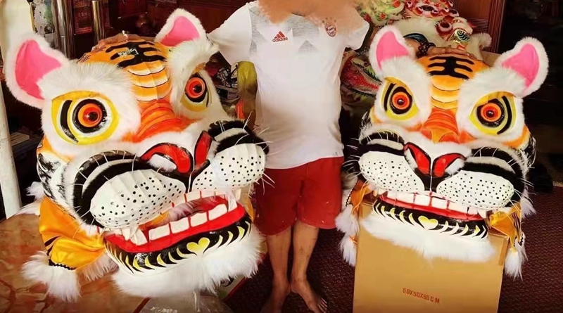 Wave musical instrument craft dance tiger child authentic lion awakening tiger high-grade wool Foshan lion awakening props half bamboo striped tiger head