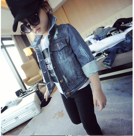 Phiên bản Hàn Quốc của cô gái khoe lỗ khoe quần áo denim trẻ em áo khoác denim 2018 mùa thu quần áo trẻ em mới 1840 áo phao mùa đông trẻ em