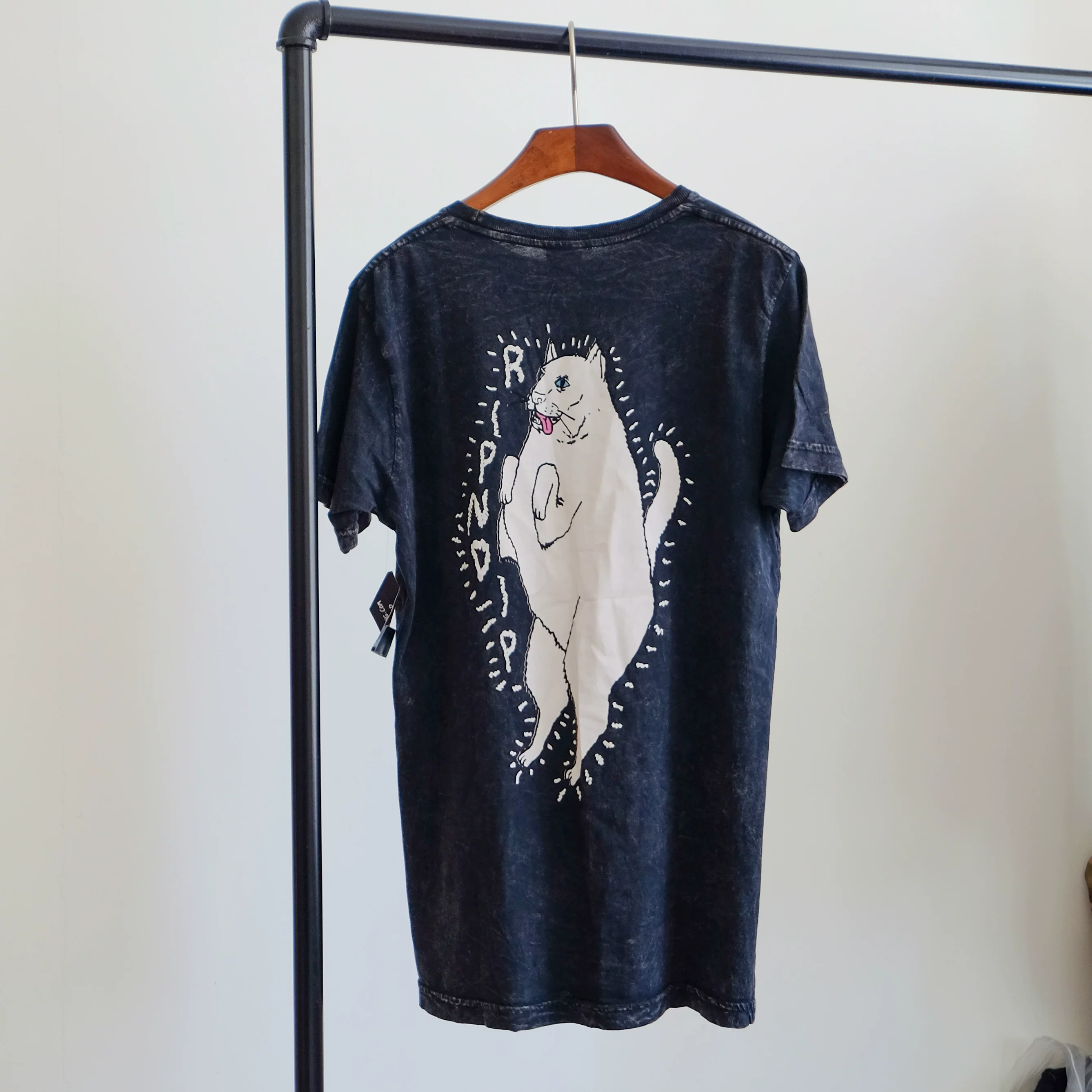 Американский уличный модный бренд Ripndip Средний палец котMean Cat круглый вырез, футболка с коротким рукавом, хип-хоп, готов к отправке с бесплатной доставкой