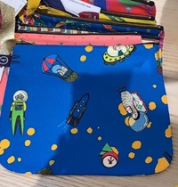 Japanese shopping mall designer trendy brand mannine cosmetic bag storage bag square large size 17 5*21