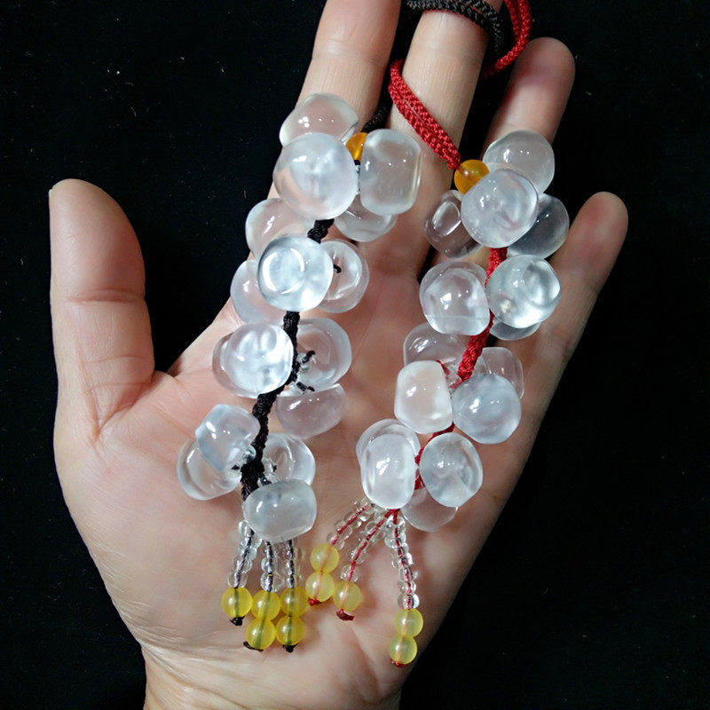 A cargo glass seed water foam jade gourd bag hanging Burmese jade apple bag hanging drip bag pendant to be flushed with jade