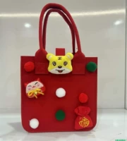 Оригинальная инновационная версия года зеленого и красного тигра 20*20*10