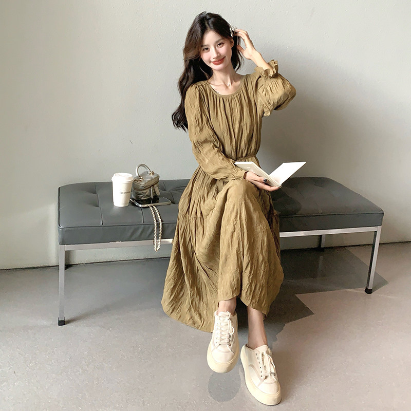 时尚褶皱连衣裙女2025春季新款韩版气质温柔圆领修身收腰A字长裙图片