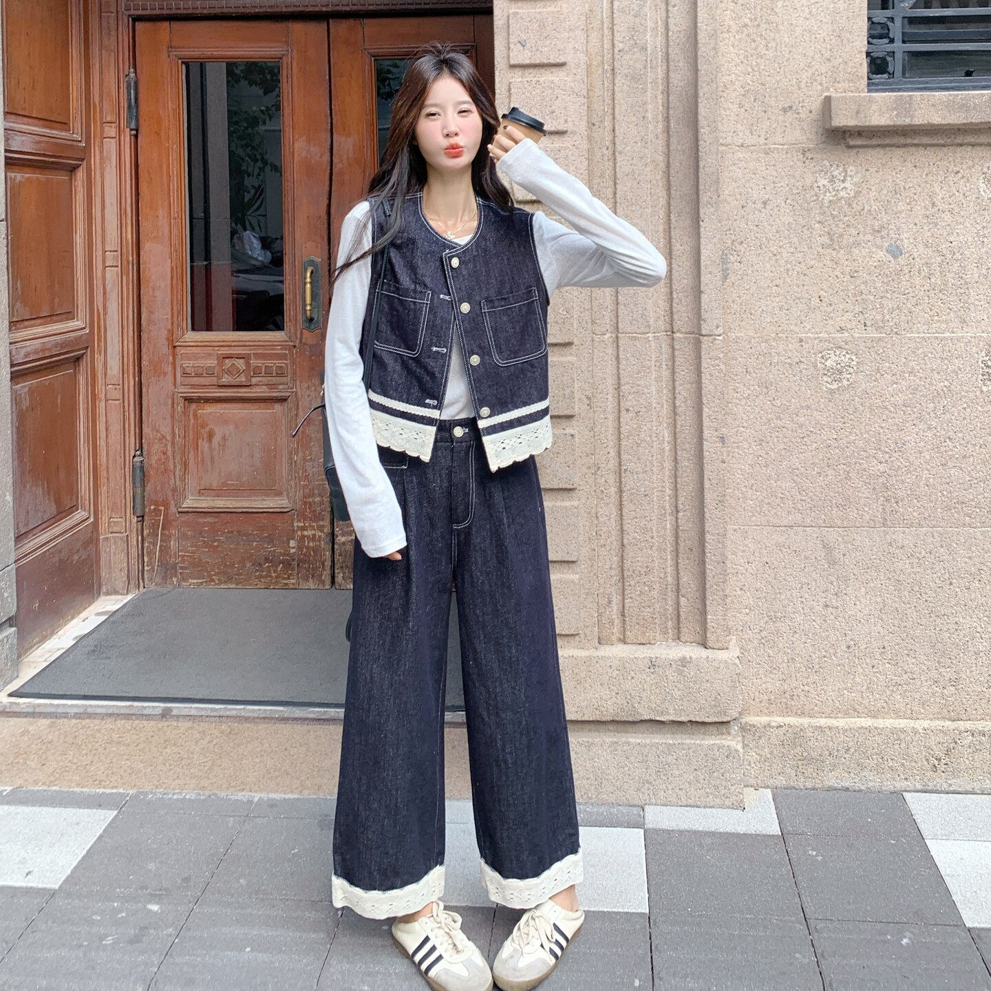 松弛慵懒风蕾丝牛仔马甲套装女2025新款秋季简约阔腿裤百搭两件套,女装套装/套裙,2C012