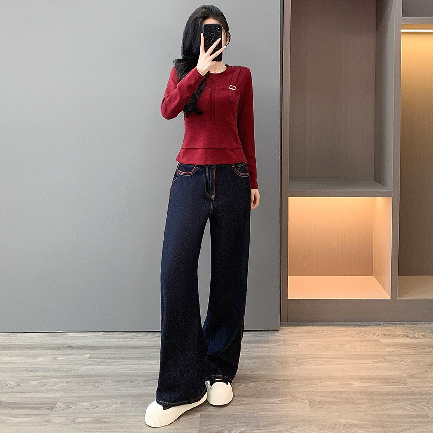 韩版时尚休闲套装女春款圆领撞色拼接假两件上衣抽绳阔腿裤两件套图片