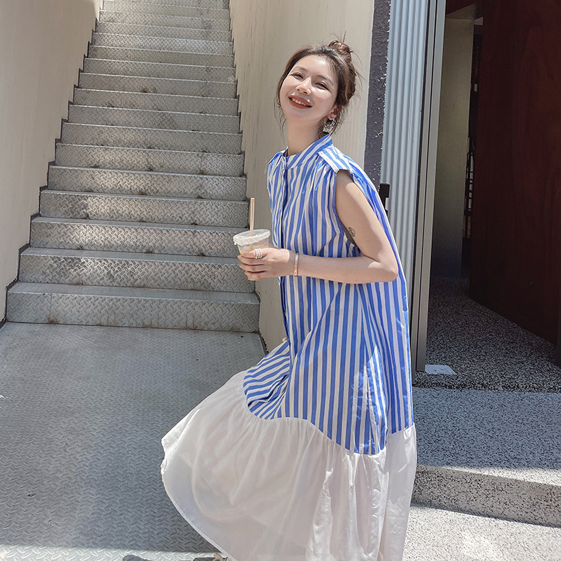蓝色条纹背心裙夏季女2024新款法式宽松设计感撞色拼接长款连衣裙,女装连衣裙,2C112