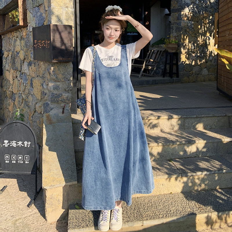 挂脖式夏季背带裙休闲风连衣裙大码长裙显瘦韩版夏装大码显瘦时尚图片