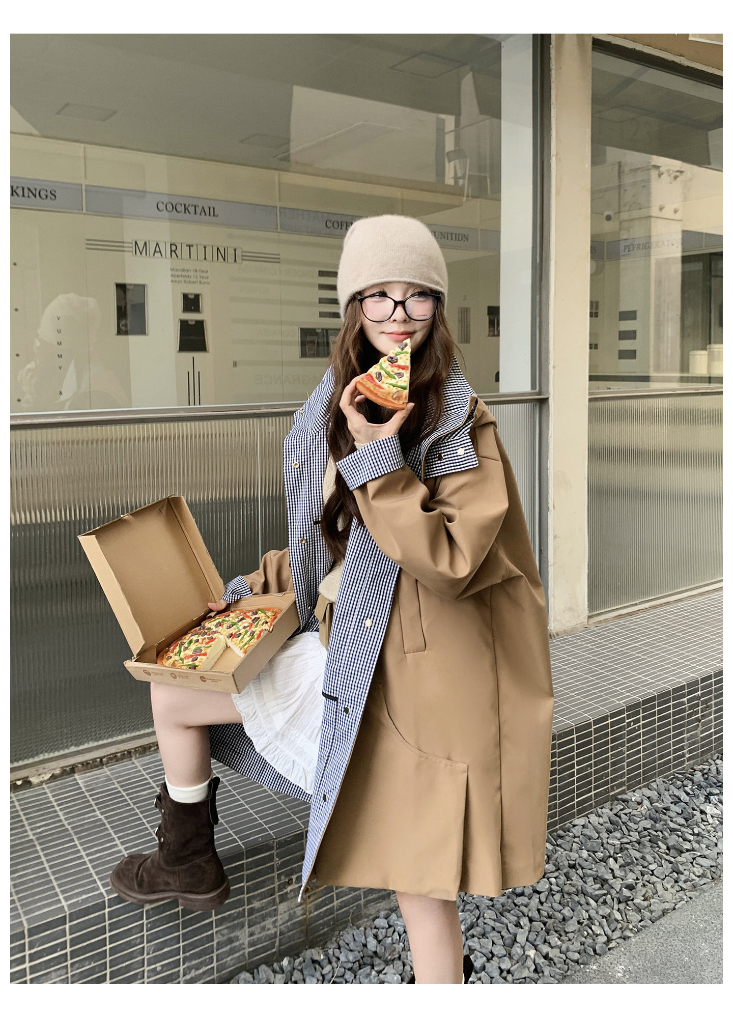 卡其色连帽格纹拼接风衣女2025春秋季新款韩版显瘦中长款夹克外套,女装风衣,2C088