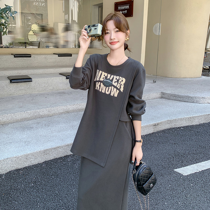 高级小众休闲穿搭灰色卫衣套装女初春秋超火好看直筒半身裙两件套,女装套装/套裙,2C203
