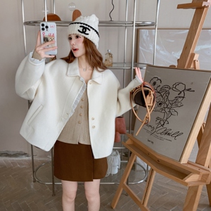 木耳边拼接米白色短款毛呢外套女秋冬2025新款独特漂亮超好看大衣图片