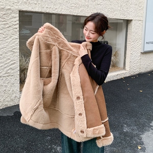 时尚气质穿搭皮毛一体羊羔毛外套女2025冬季新款加厚保暖棉衣棉服图片