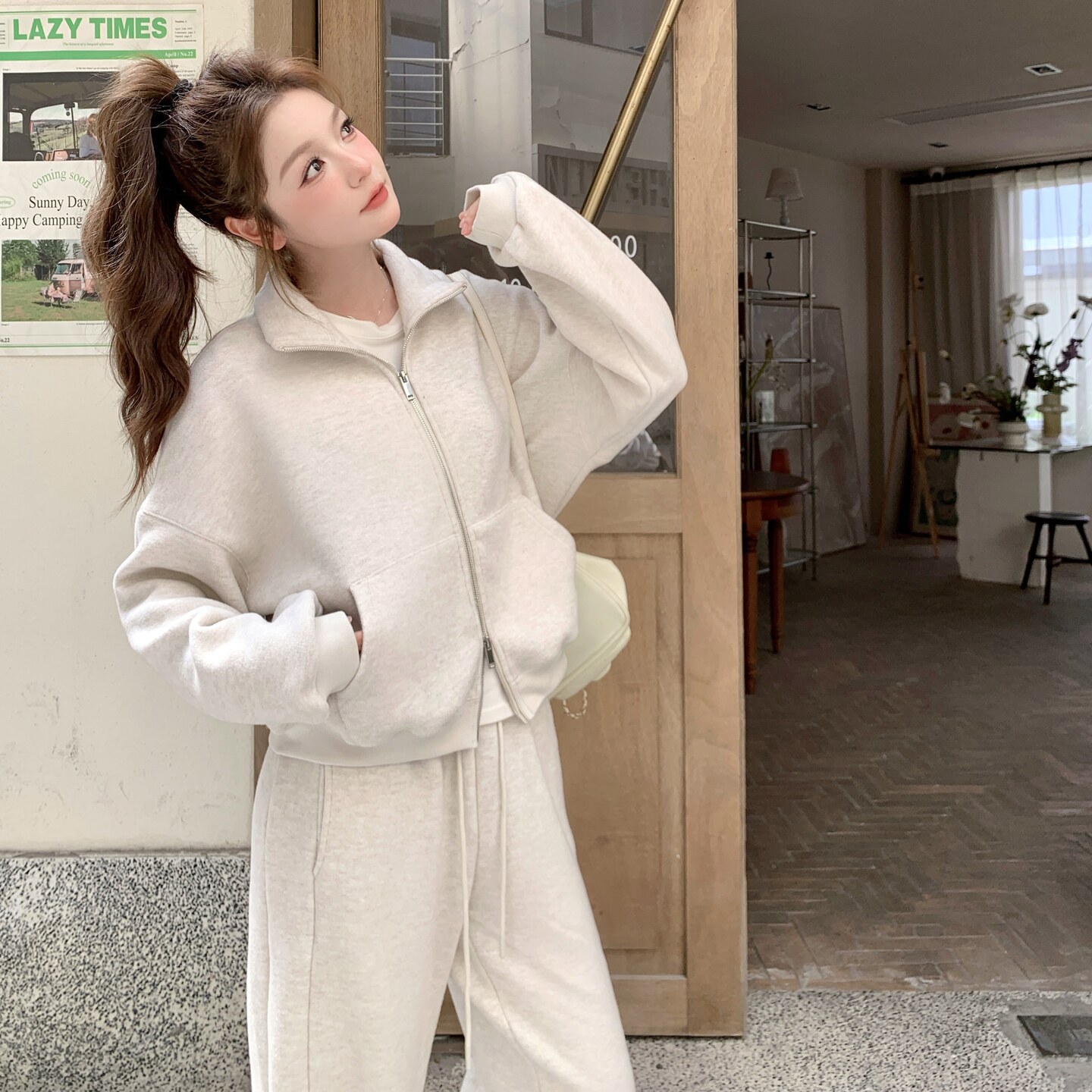 韩版米色运动卫衣套装女2025春秋季新款宽松休闲显瘦阔腿裤两件套,女装套装/套裙,2C088