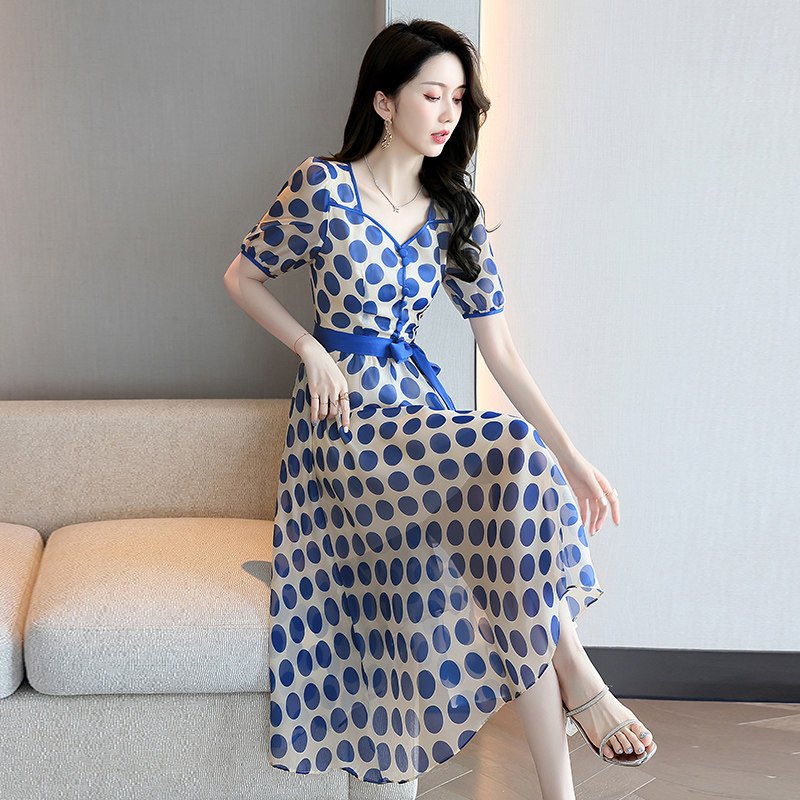 法式方领波点连衣裙女夏2025新款减龄气质收腰显瘦中长款仙女裙子，女装连衣裙，自然秀,女装连衣裙,自然秀