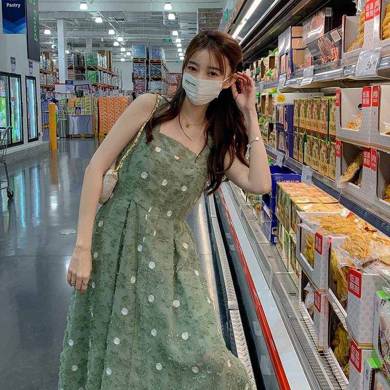 夏季新款法式茶歇设计感绿色复古高腰显瘦吊带A字连衣裙仙女长裙,女装连衣裙,2C073