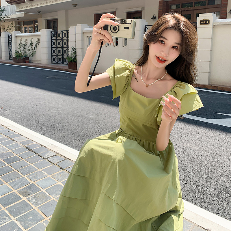 绿色温柔减龄连衣裙夏季女2024新款少女感遮肉显瘦设计感超仙长裙图片