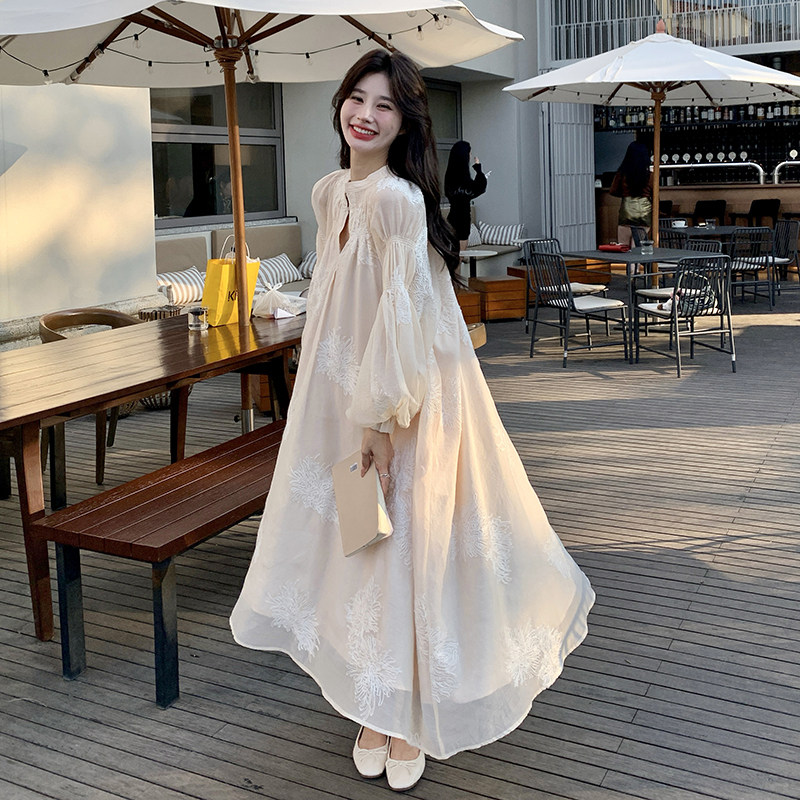 【】法式刺绣小众设计感连衣裙C161-6805-P155-K218,女装连衣裙,2C161
