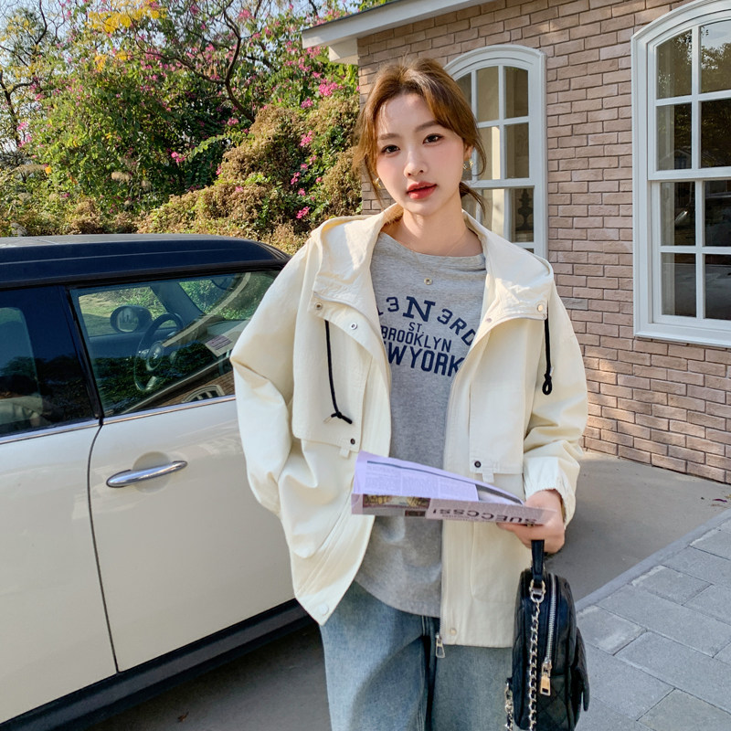 米白色小个子连帽外套女2025春季新款韩系休闲风宽松减龄短款上衣,女装短外套,2C266
