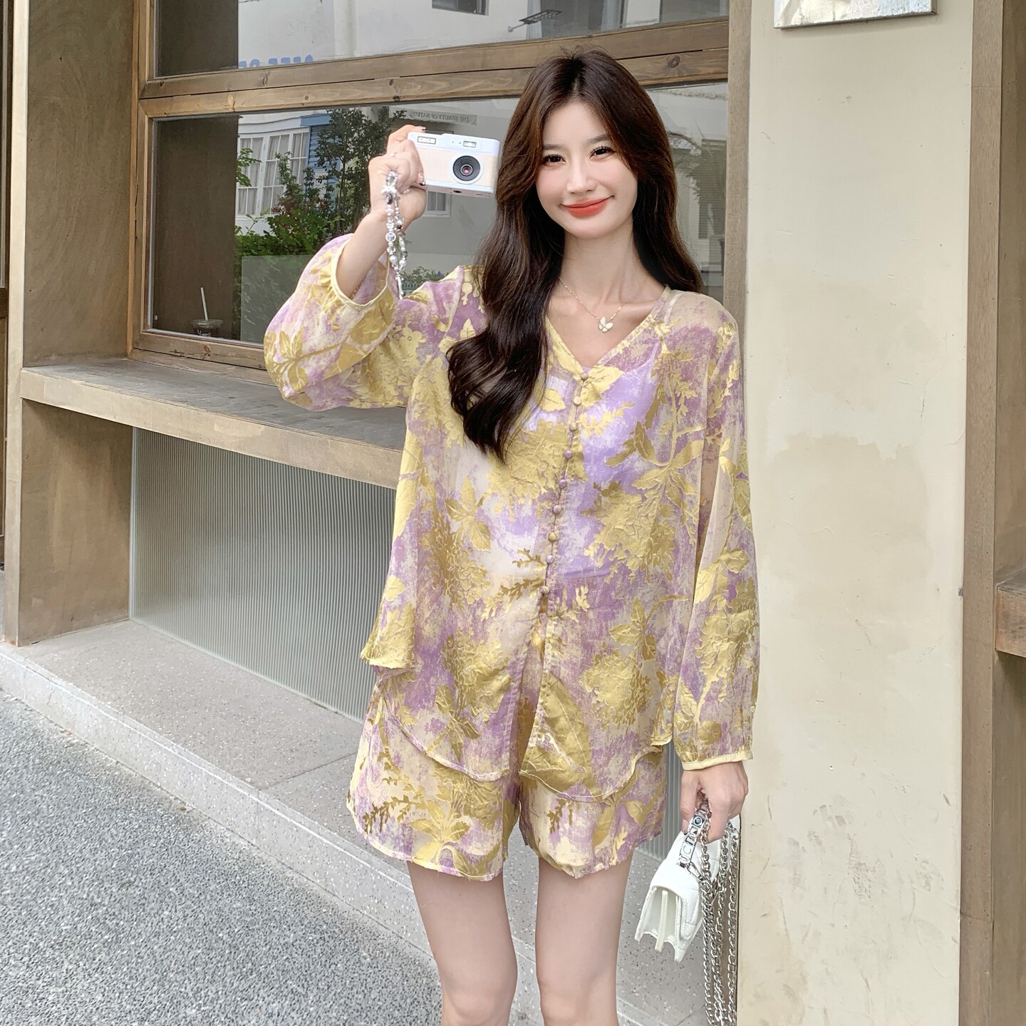 新中式国风套装女超好看2025年夏季新款时尚高级感衬衫短裤两件套图片