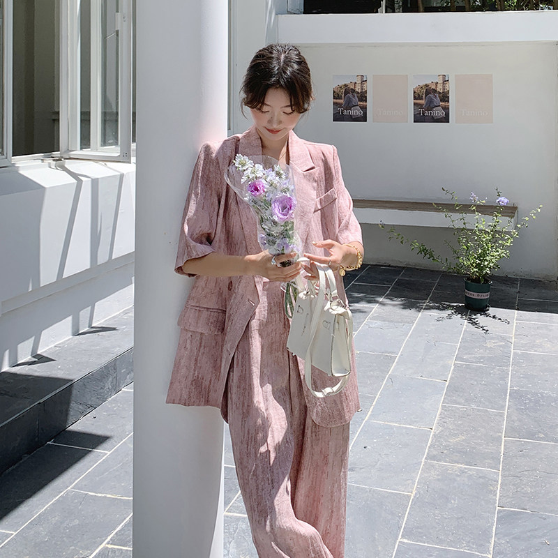 粉色条纹西装外套女2024秋季新款爆款炸街千金复古宽松丝绒小西服,女装套装/套裙,2C177