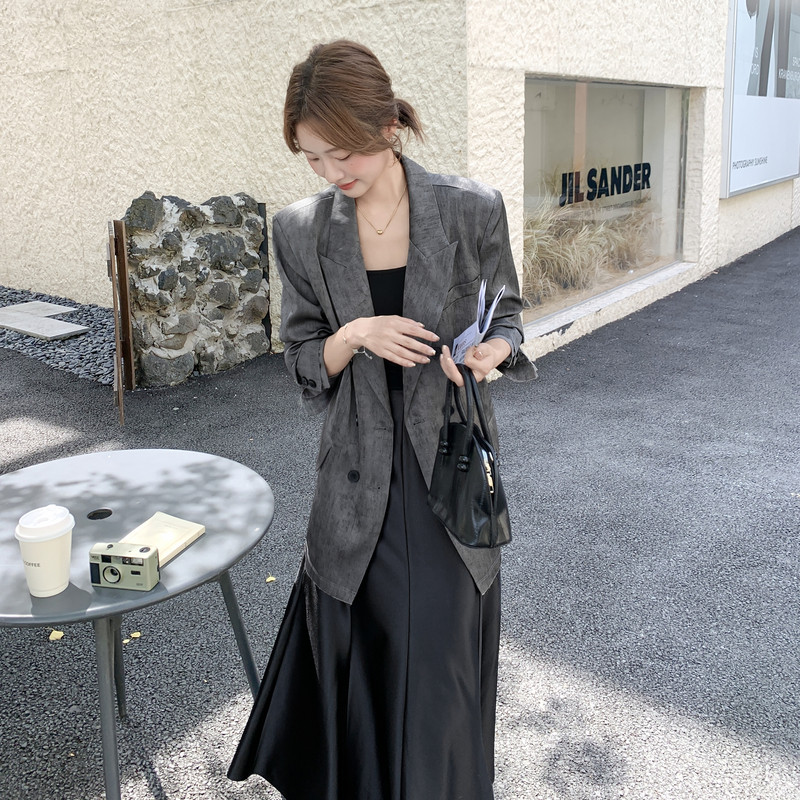 灰色西装外套两件套2025秋季高级感宽松休闲西服吊带裙时尚套装,女装套装/套裙,2C088