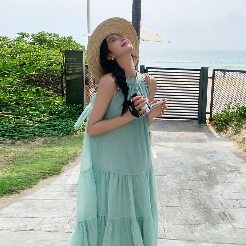绿色无袖挂脖连衣裙女2025夏季新款法式气质高级感海边度假风长裙图片