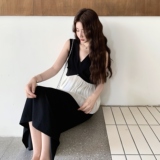 黑白撞色v领无袖上衣套装裙女2025夏新款高级感半身裙显瘦两件套，女装套装/套裙，2C098
