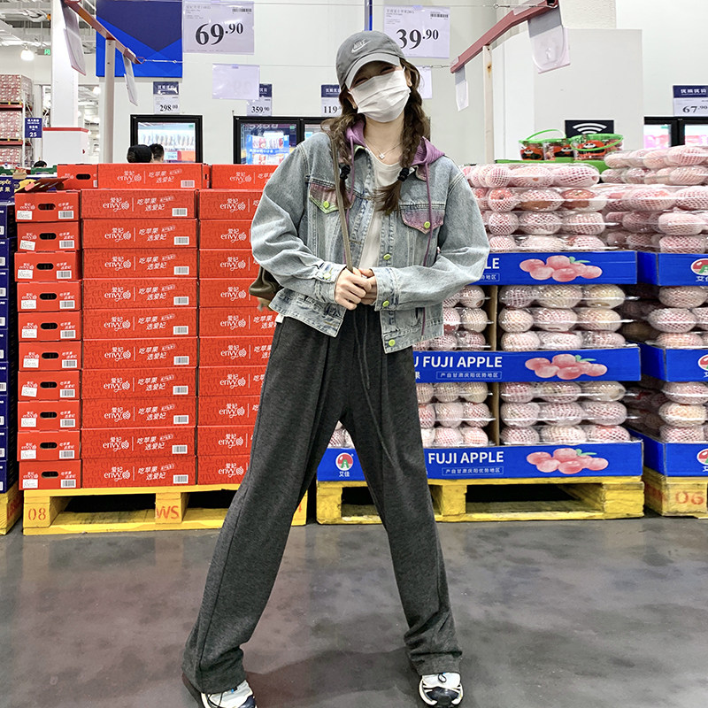 新款2026春季新款时尚戴帽牛仔拼色外套2C098-8501P145K218,女装短外套,2C098