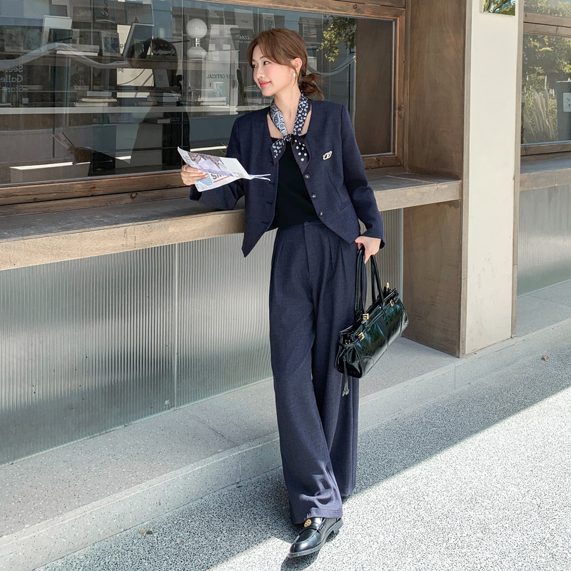 藏青色西装套装女春秋2025新款一整套穿搭阔腿裤两件套高级感气质图片