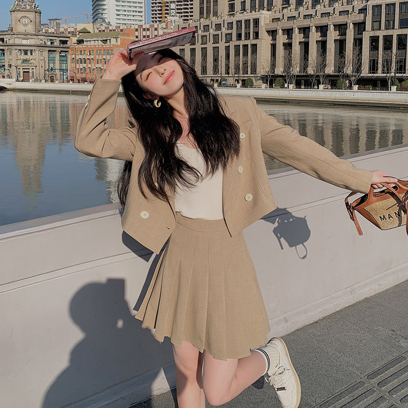 西服外套百褶裙两件套2023春季新款韩系chic减龄短款小西装套装女图片