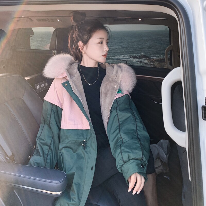 【现货】2025冬季粉色拼接墨绿色连帽派克服2C056-9013-P205控288,女装派克服,2C056