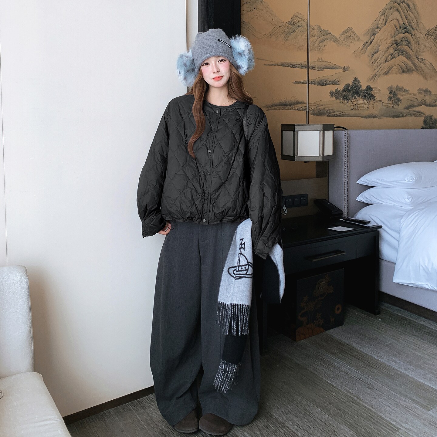 【新款】25冬季新款新标90轻薄羽绒服D81P245K338,女装羽绒服,2D008