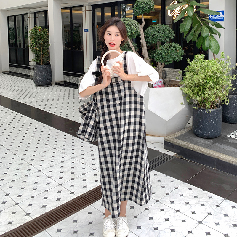 小众设计感黑白格纹背带裙女夏季新款学院风减龄休闲吊带连衣裙子,女装孕妇装,2C177