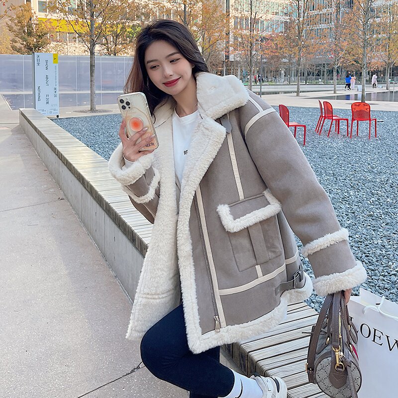 韩版宽松羊羔毛外套女冬季短款皮毛一体加绒加厚韩系上衣小个子潮,女装短外套,2C022