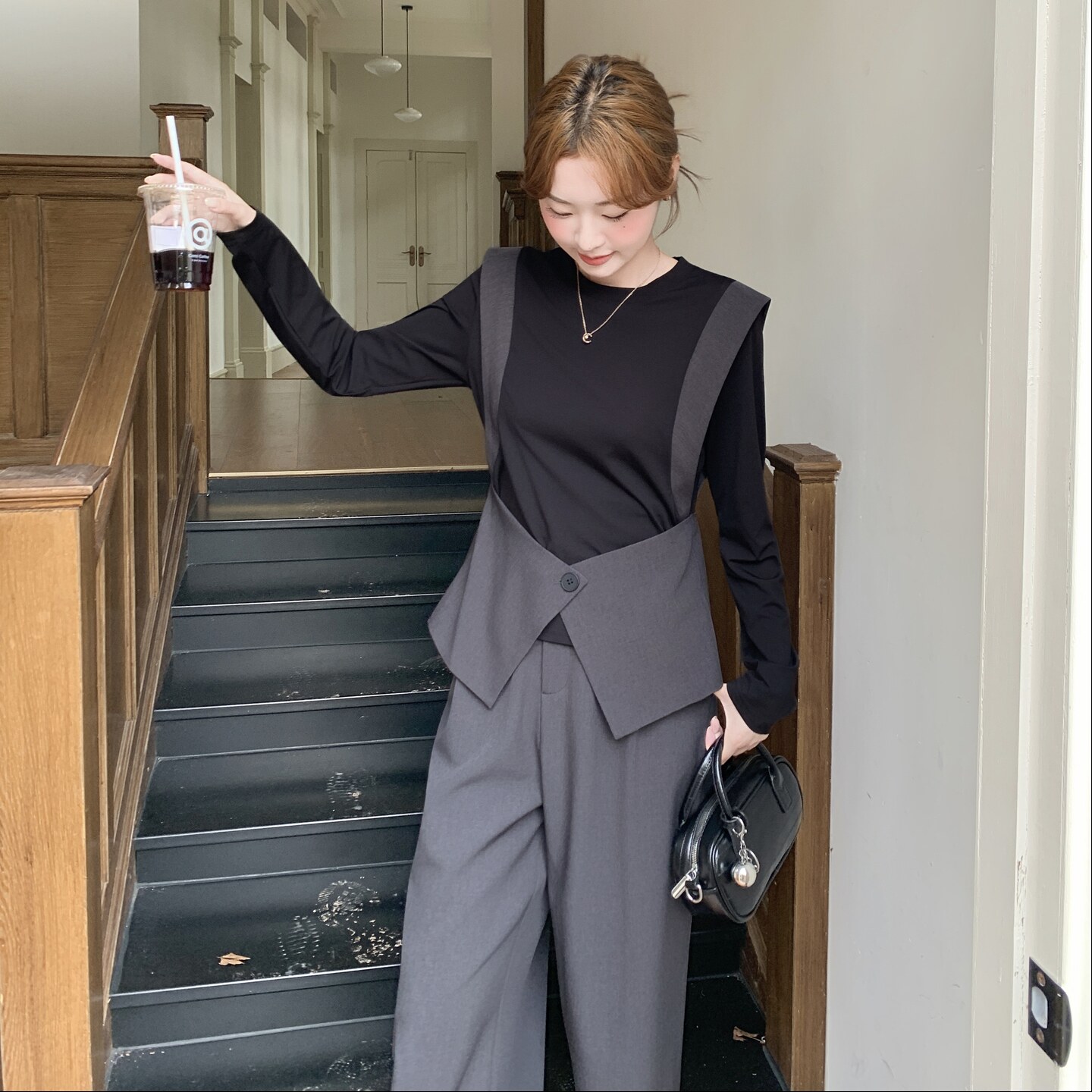 高级感休闲时尚洋气减龄阔腿裤两件套2025新款独特绝美小套装早秋,女装套装/套裙,2C012