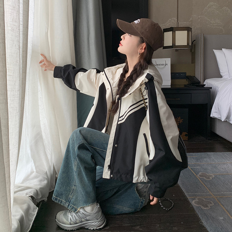 撞色拼接连帽冲锋衣女2025春季新款小个子时尚宽松户外防风短外套,女装风衣,2C113