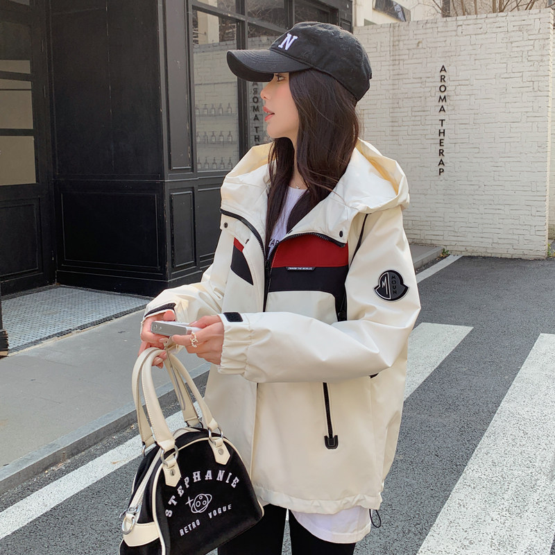 连帽拼色冲锋衣外套女春秋2025新款小个子爆款流行超火设计感夹克图片