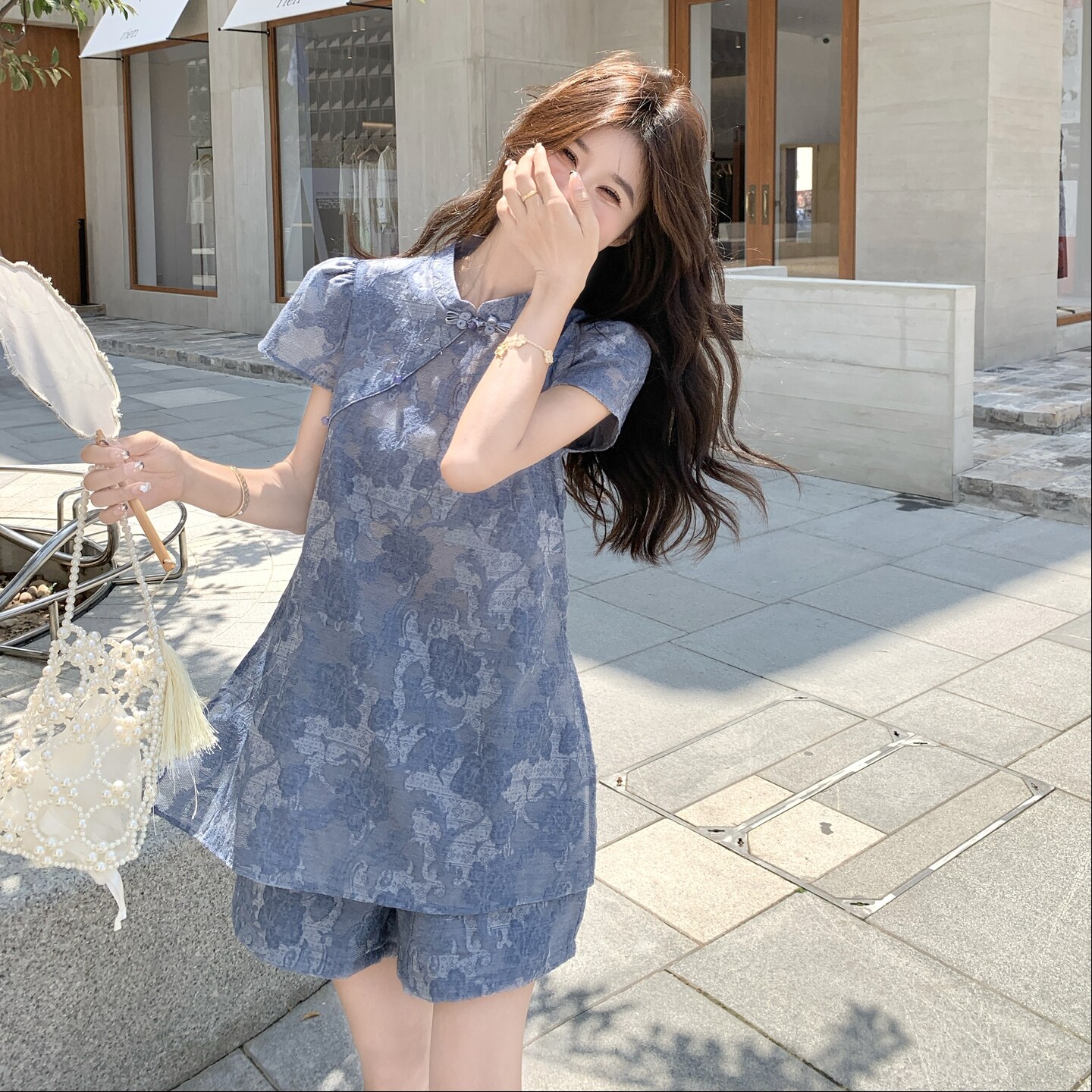蓝色新中式国风提花套装女2025年夏季新款改良旗袍上衣短裤两件套,女装套装/套裙,2C135