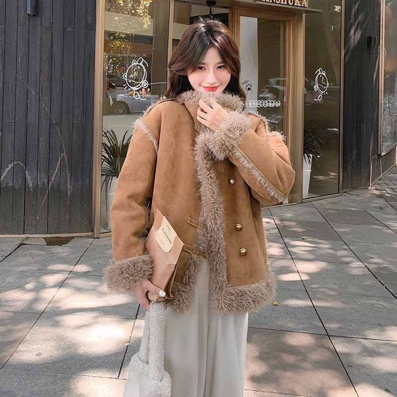【新款现货】主推高品质加厚软糯皮毛一体外套2C131-622-P195K278,女装短外套,2C131