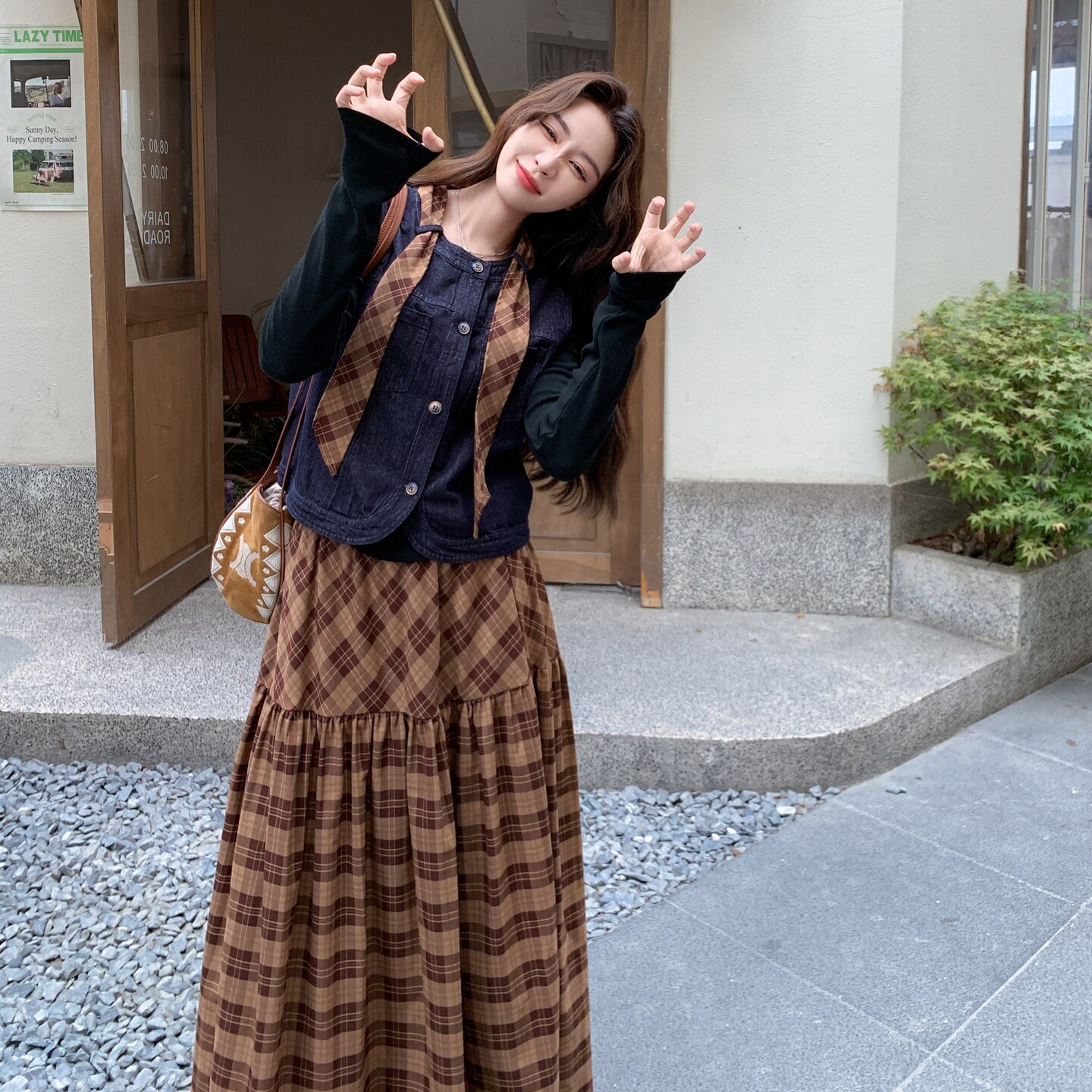 韩系独特套装女秋季2025新款爆款高级感时尚格子半身裙马甲两件套,女装套装/套裙,2C307
