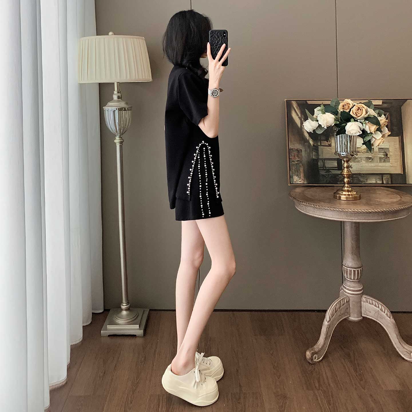 女夏季新款时尚潮流套装圆领钉珠设计侧开叉不规则上衣短裤两件套,女装套装/套裙,2C310