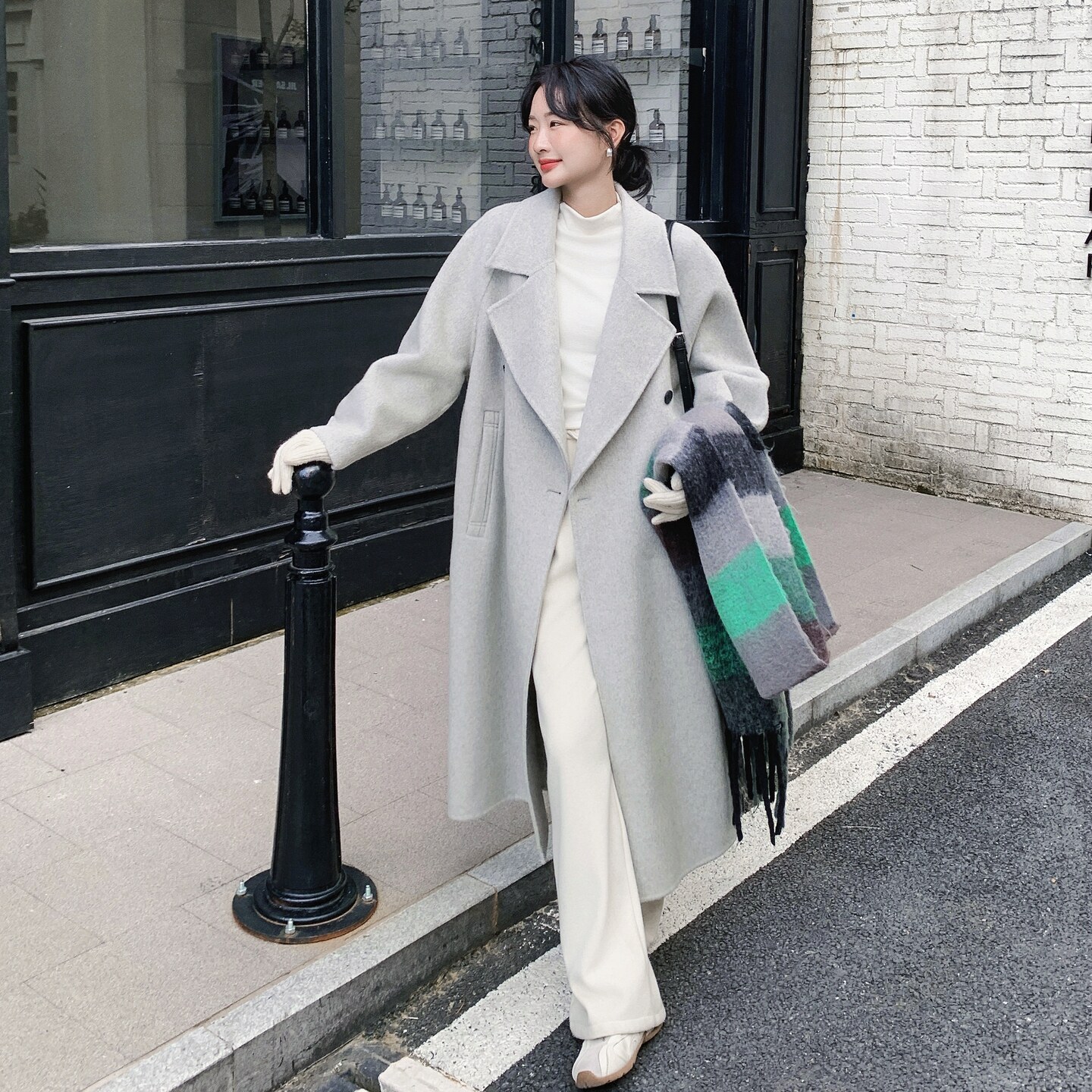 双面羊绒大衣女2025年冬季新款温柔风宽松系带高级感长款羊毛外套,女装毛呢外套,2D008